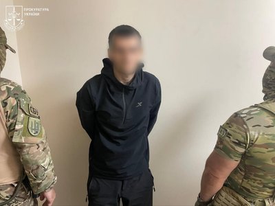 В Одесі затримали трьох підозрюваних у двох терактах із підривом автомобілів В Одесі затримали трьох підозрюваних у двох терактах із підривом автомобілів