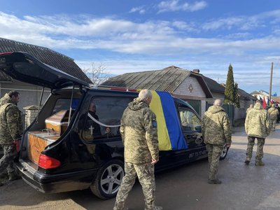 Прощання з військовим Ярославом Візнюком, Тернопільщина, Заліщицька громада, січень 2025 Прощання з військовим Ярославом Візнюком, Тернопільщина, Заліщицька громада, січень 2025