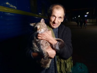 На Черкащину вночі прибув евакуаційний потяг з Донеччини На Черкащину вночі прибув евакуаційний потяг з Донеччини