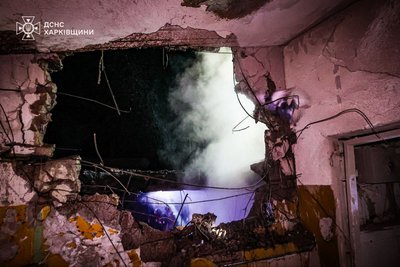 Безпілотник влучив у дев'ятиповерхівку в Салтівському районі, Харків, 6 березня 2025 року Безпілотник влучив у дев'ятиповерхівку в Салтівському районі, Харків, 6 березня 2025 року