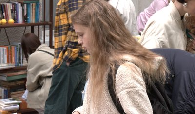 У Луцьку стартував благодійний ярмарок "Книжковий двіж" У Луцьку стартував благодійний ярмарок "Книжковий двіж"