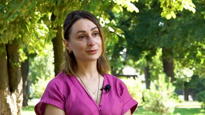 "Це кола пекла": дружина чекає з полону чоловіка