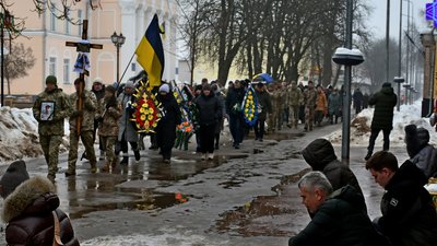 Поховання захисників на Чернігівщині: у Ніжині попрощалися з Олександром Волощуком Поховання захисників на Чернігівщині: у Ніжині попрощалися з Олександром Волощуком