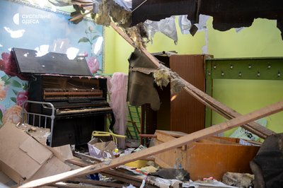 "Немає школи – немає села": як Вишневе на Одещині живе після двох атак РФ "Немає школи – немає села": як Вишневе на Одещині живе після двох атак РФ