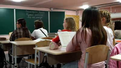 «Ми виходили з Маріуполя пішки»: історія Тетяни Глєбової — вчительки, яка увійшла до ТОП-10 найкращих в Україні «Ми виходили з Маріуполя пішки»: історія Тетяни Глєбової — вчительки, яка увійшла до ТОП-10 найкращих в Україні