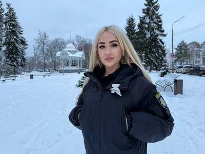 Як евакуйовує тіла загиблих людей на прикордонні Сумщини спецпідрозділ поліції «Білий Янгол» Як евакуйовує тіла загиблих людей на прикордонні Сумщини спецпідрозділ поліції «Білий Янгол»