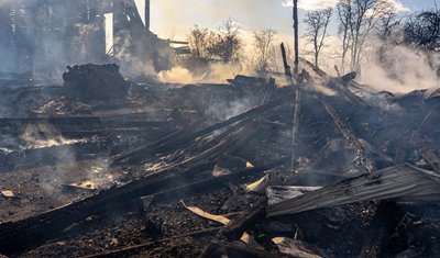 згоріла церква, попелище, згарище згоріла церква, попелище, згарище