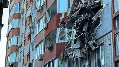 Ракетний удар по Дніпру 28 червня. Що відбувається зараз на міці подій — фоторепортаж Ракетний удар по Дніпру 28 червня. Що відбувається зараз на міці подій — фоторепортаж