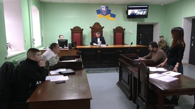 Підозрювані у підриві банку в Чернігові заявили про бажання служити в ЗСУ