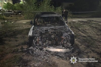 Перевіряють на зв'язок з РФ: у Черкасах 16-річного підлітка підозрюють у підпалі автомобіля Перевіряють на зв'язок з РФ: у Черкасах 16-річного підлітка підозрюють у підпалі автомобіля
