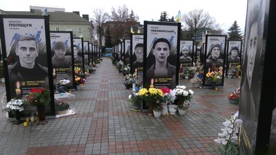 Три роки повномасштабної війни: Суспільне про головні події на Рівненщині Три роки повномасштабної війни: Суспільне про головні події на Рівненщині