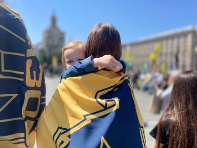 Родичі захисників Азову на Майдані Незалежнсоті Родичі захисників Азову на Майдані Незалежнсоті