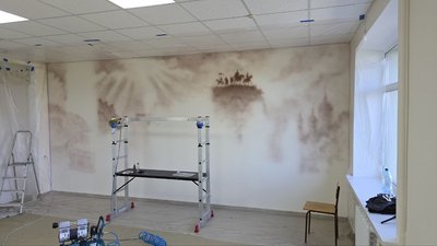 Художник із Житомира Олександр Карачун створив розпис із воїнами різних епох у фармколеджі Художник із Житомира Олександр Карачун створив розпис із воїнами різних епох у фармколеджі