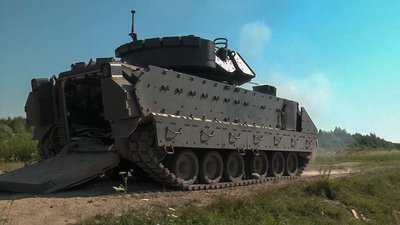навчання БМП М2 Bradley США українські військовослужбовці фронт навчання БМП М2 Bradley США українські військовослужбовці фронт