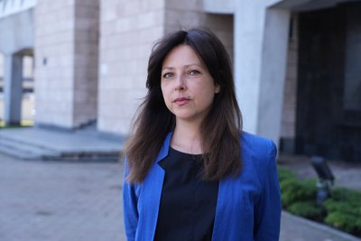 Сестра вигнала з квартири. У Дніпрі чоловік живе просто неба біля сміттєзвалища Сестра вигнала з квартири. У Дніпрі чоловік живе просто неба біля сміттєзвалища