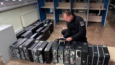 Виграш у лотереї чи програмі лояльності: у Чернігові припинили діяльність кол-центрів Виграш у лотереї чи програмі лояльності: у Чернігові припинили діяльність кол-центрів