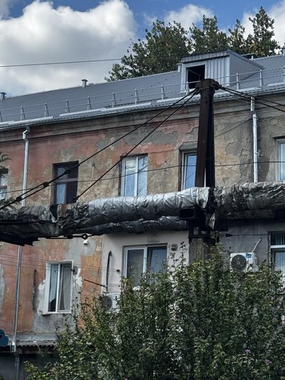 В Одесі відновлюють після російських атак будинок на вулиці Отамана Головатого В Одесі відновлюють після російських атак будинок на вулиці Отамана Головатого