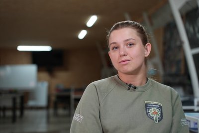Інструкторка Анна Балицька медичний батальйон "Госпітальєри" інструктори навчання курси тактична медицина евакуація поранені фронт передова Дніпропетровська область Інструкторка Анна Балицька медичний батальйон "Госпітальєри" інструктори навчання курси тактична медицина евакуація поранені фронт передова Дніпропетровська область
