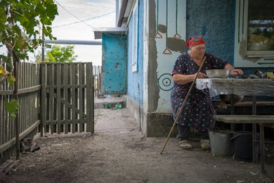 "Тиждень з льоху не вилазили". Історія жительки звільненої Трудолюбівки на Херсонщині "Тиждень з льоху не вилазили". Історія жительки звільненої Трудолюбівки на Херсонщині