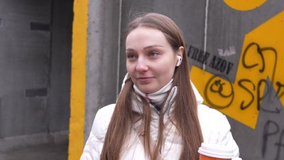 "Все в туалетному папері та блювоті": в якому стані мобільне укриття в центрі Дніпра "Все в туалетному папері та блювоті": в якому стані мобільне укриття в центрі Дніпра