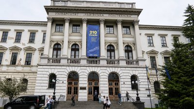 До 100 тисяч гривень на рік: скільки коштує навчання у львівських університетах До 100 тисяч гривень на рік: скільки коштує навчання у львівських університетах