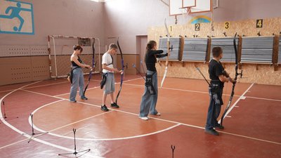 На Вінниччині ветеран відкрив клуб стрільби з лука На Вінниччині ветеран відкрив клуб стрільби з лука