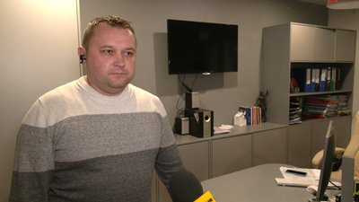 У Чернігові хотіли мобілізувати батька, який сам виховує двох малолітніх дітей У Чернігові хотіли мобілізувати батька, який сам виховує двох малолітніх дітей