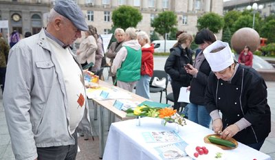 Презентували свої підприємства та шукали працівників: у Черкасах відбувся Національний ярмарок вакансій Презентували свої підприємства та шукали працівників: у Черкасах відбувся Національний ярмарок вакансій
