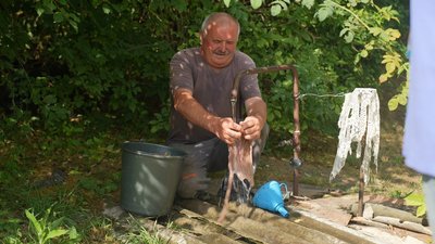 "П'ять бабусь залишилось": як живе малолюдне село Максимівщина Сумського району "П'ять бабусь залишилось": як живе малолюдне село Максимівщина Сумського району