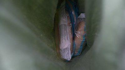 "Куди не поїдеш – стріляють". Чому мешканці прифронтового Чорненкового відмовляються покидати рідні домівки "Куди не поїдеш – стріляють". Чому мешканці прифронтового Чорненкового відмовляються покидати рідні домівки