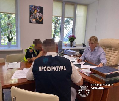 1,8 мільйона збитків для громади: справу директорки Вараської лікарні на Рівненщині скерували до суду 1,8 мільйона збитків для громади: справу директорки Вараської лікарні на Рівненщині скерували до суду