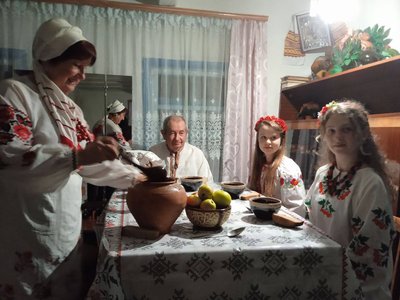 "Гастрономічна спадщина Малинської територіальної громади": путівник із старовинними стравами видали на Житомирщині "Гастрономічна спадщина Малинської територіальної громади": путівник із старовинними стравами видали на Житомирщині