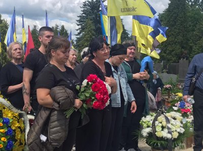 У Тернополі попрощалися з бійцем Ігорем Неменком У Тернополі попрощалися з бійцем Ігорем Неменком