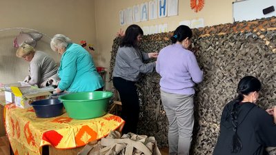 У селі на Рівненщині діти власноруч готують та малюють, щоб підтримати ЗСУ та поїхати на балет У селі на Рівненщині діти власноруч готують та малюють, щоб підтримати ЗСУ та поїхати на балет
