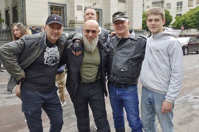 Зібрали 30 тисяч гривень на подарунки дітям: байкери Житомирщини відкрили мотосезон Зібрали 30 тисяч гривень на подарунки дітям: байкери Житомирщини відкрили мотосезон