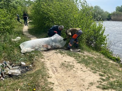 На Вінниччині ветерани влаштували толоку у заказнику "Згарський" На Вінниччині ветерани влаштували толоку у заказнику "Згарський"