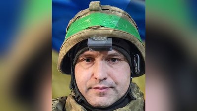 На Буковині попрощалися з полеглим військовим Вячеславом Неврянським На Буковині попрощалися з полеглим військовим Вячеславом Неврянським