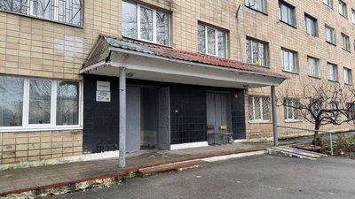 "Батареї холодні, як лід": гуртожиток у Полтаві без тепла через відключення світла "Батареї холодні, як лід": гуртожиток у Полтаві без тепла через відключення світла