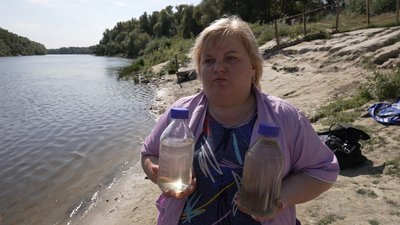 Проби води з Десни у Чернігові відбирають тричі на день: як змінюються показники, які відслідковують Проби води з Десни у Чернігові відбирають тричі на день: як змінюються показники, які відслідковують