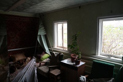 Розбили будинки та автівку газовиків: армія РФ обстріляла Стецьківку на Сумщині Розбили будинки та автівку газовиків: армія РФ обстріляла Стецьківку на Сумщині