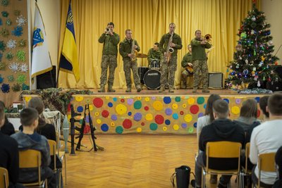 "Курсант знає — у нього є майбутнє". У ліцеї Дніпра провели ярмарок військових професій "Курсант знає — у нього є майбутнє". У ліцеї Дніпра провели ярмарок військових професій