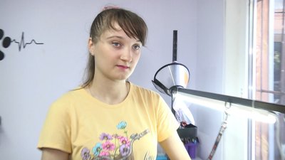 Теплі вироби з шерсті собак для військових: житомирська грумерка підтримує ЗСУ Теплі вироби з шерсті собак для військових: житомирська грумерка підтримує ЗСУ