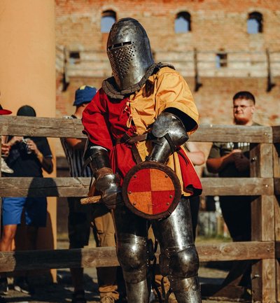 Середньовічні бої ніколи не набриднуть: волинянка стала капітаном жіночої збірної України до чемпіонату світу Середньовічні бої ніколи не набриднуть: волинянка стала капітаном жіночої збірної України до чемпіонату світу