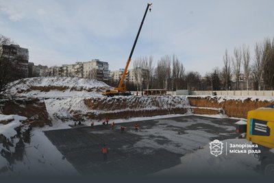 У Запоріжжі будують підземну школу з сонячною електростанцією У Запоріжжі будують підземну школу з сонячною електростанцією