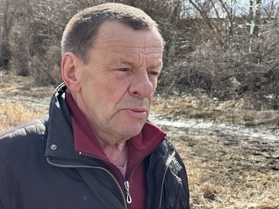 “Машина заправлена, сумки зібрані”. Як живуть у Прилісному за 40 кілометрів від фронту “Машина заправлена, сумки зібрані”. Як живуть у Прилісному за 40 кілометрів від фронту