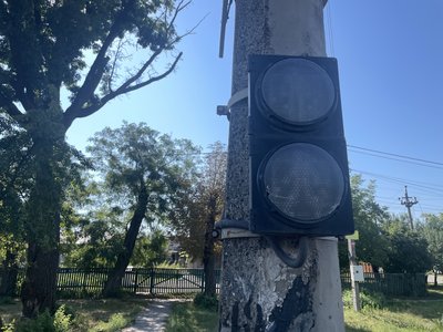 У селі Розсощенці на Полтавщині три місяці не працює світлофор: коли відремонтують У селі Розсощенці на Полтавщині три місяці не працює світлофор: коли відремонтують