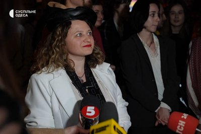 Поезія, музика і донати на ЗСУ: як в Одесі вперше святкували день народження Василя Стуса Поезія, музика і донати на ЗСУ: як в Одесі вперше святкували день народження Василя Стуса