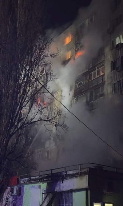 В Одесі пролунали вибухи, у частини міста зникли світло, вода та тепло В Одесі пролунали вибухи, у частини міста зникли світло, вода та тепло