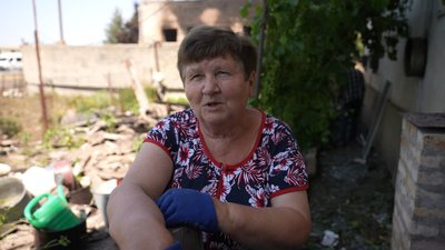 "Дивлюсь — усе кругом горить". РФ атакувала дронами селище Просяна на Дніпропетровщині: що про удар кажуть жителі
