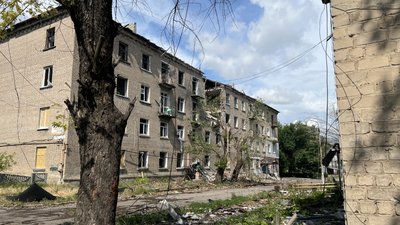 Зруйнований будинок Родинське Донецька область 16 червня 2025 рік Зруйнований будинок Родинське Донецька область 16 червня 2025 рік